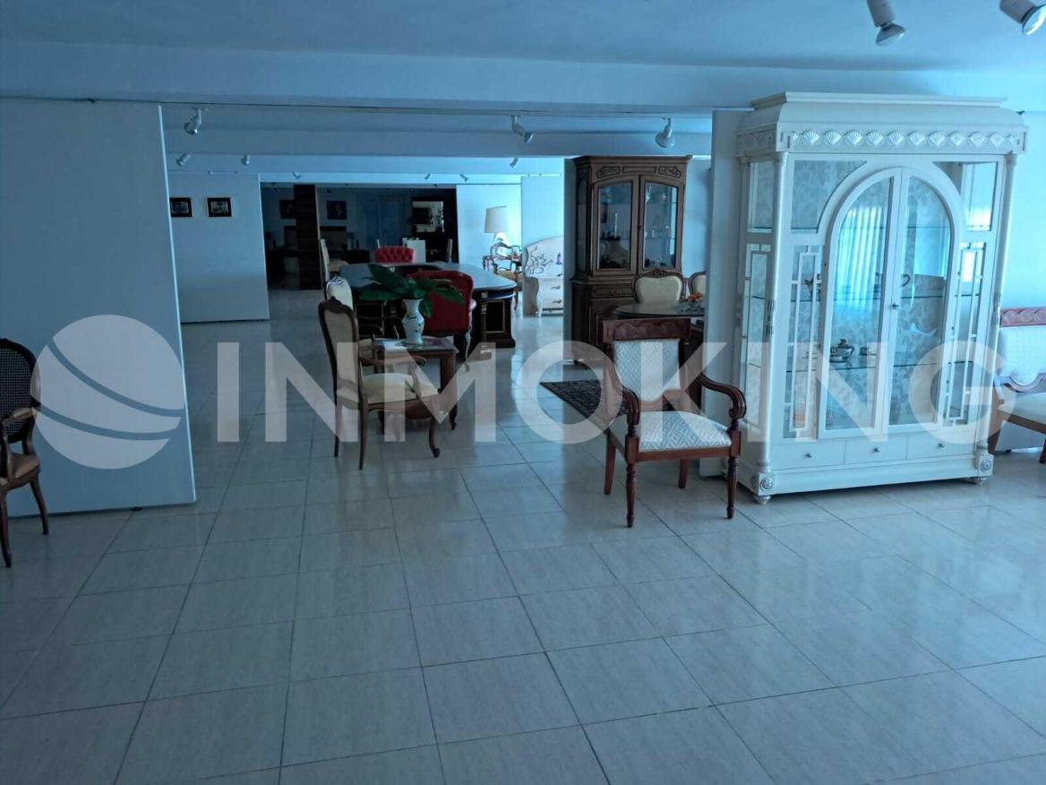 Foto de la propiedad Nave industrial con edificio corporativo en Silla